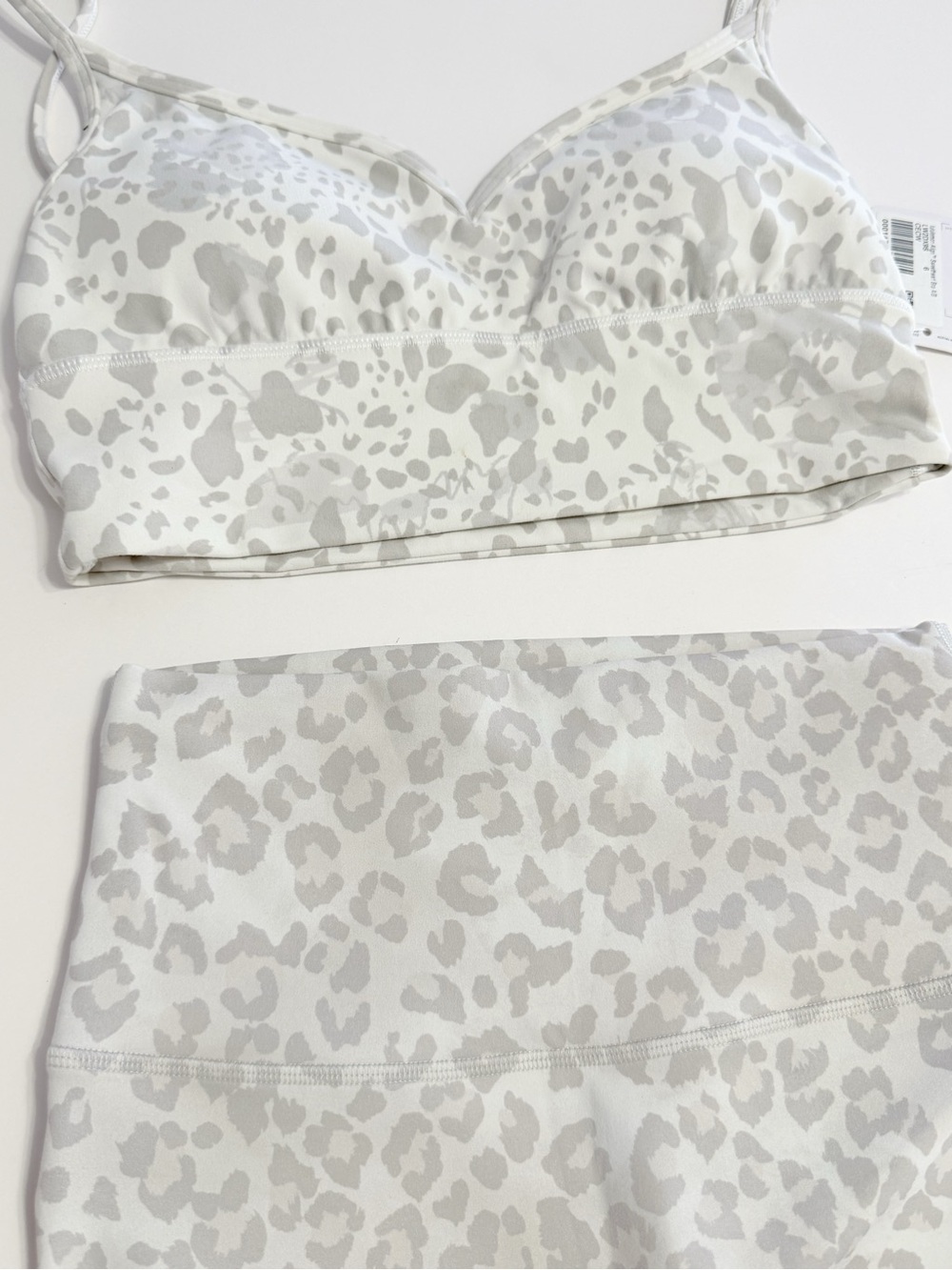 Lululemon white gray cheetah leopard print align sweetheart bra - Picture 8 of 8